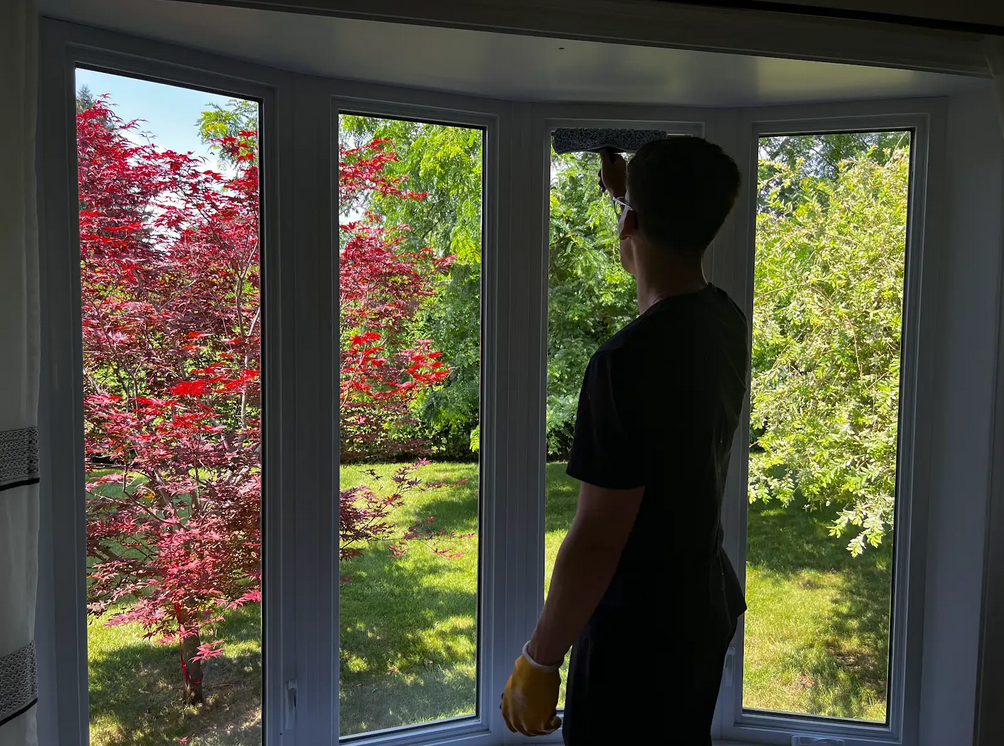 Residential & Commercial Window Cleaning